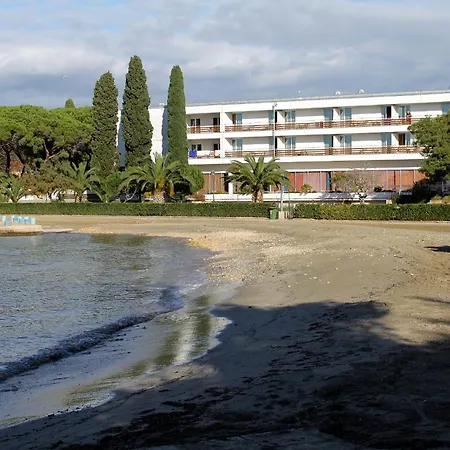 Apartment With Parking Space - 19830 Zadar
