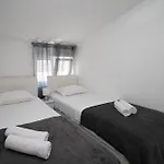 Apartamento With Parking Space - 19830 *