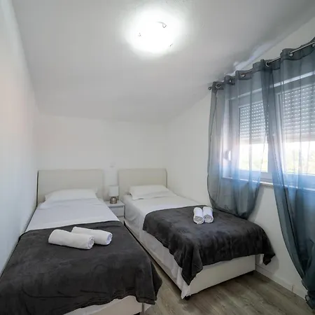 With Parking Space - 19830 * Zadar